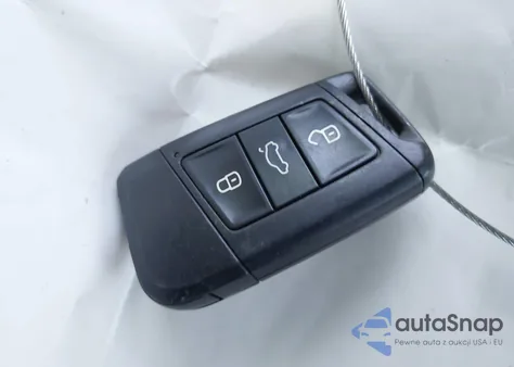 2019 Volkswagen Jetta Gli 2.0T 35Th Anniversary Edition/2.0T Autobahn/2.0T S from USA, damaged, VIN 3VW6T7BU8KM180058